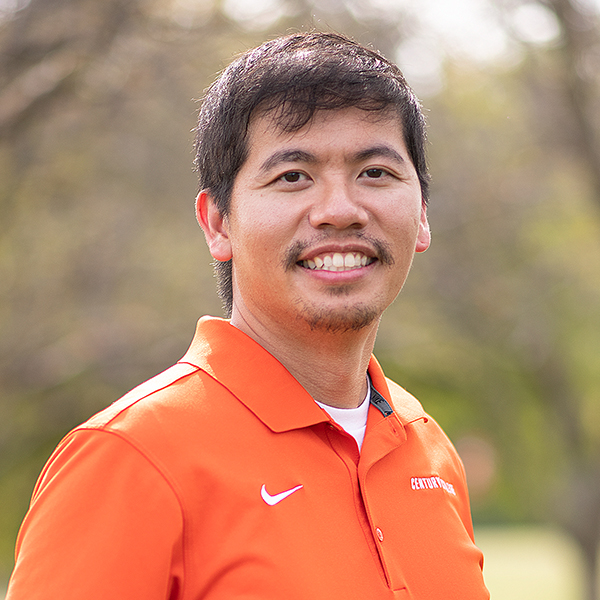 Photograph of Bee Moua